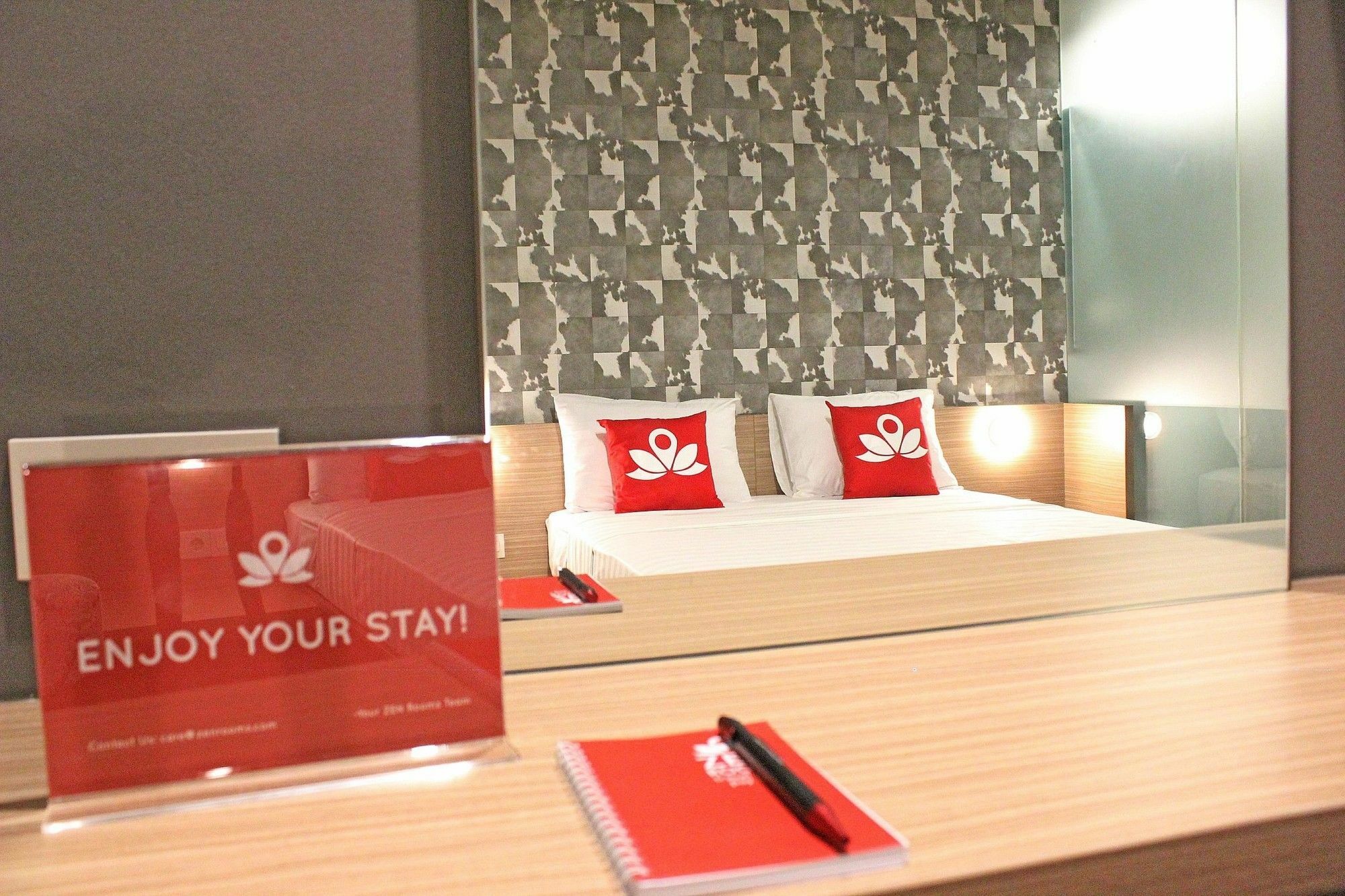 מלון ג'קרטה Zen Premium Sampoerna Strategic Square מראה חיצוני תמונה