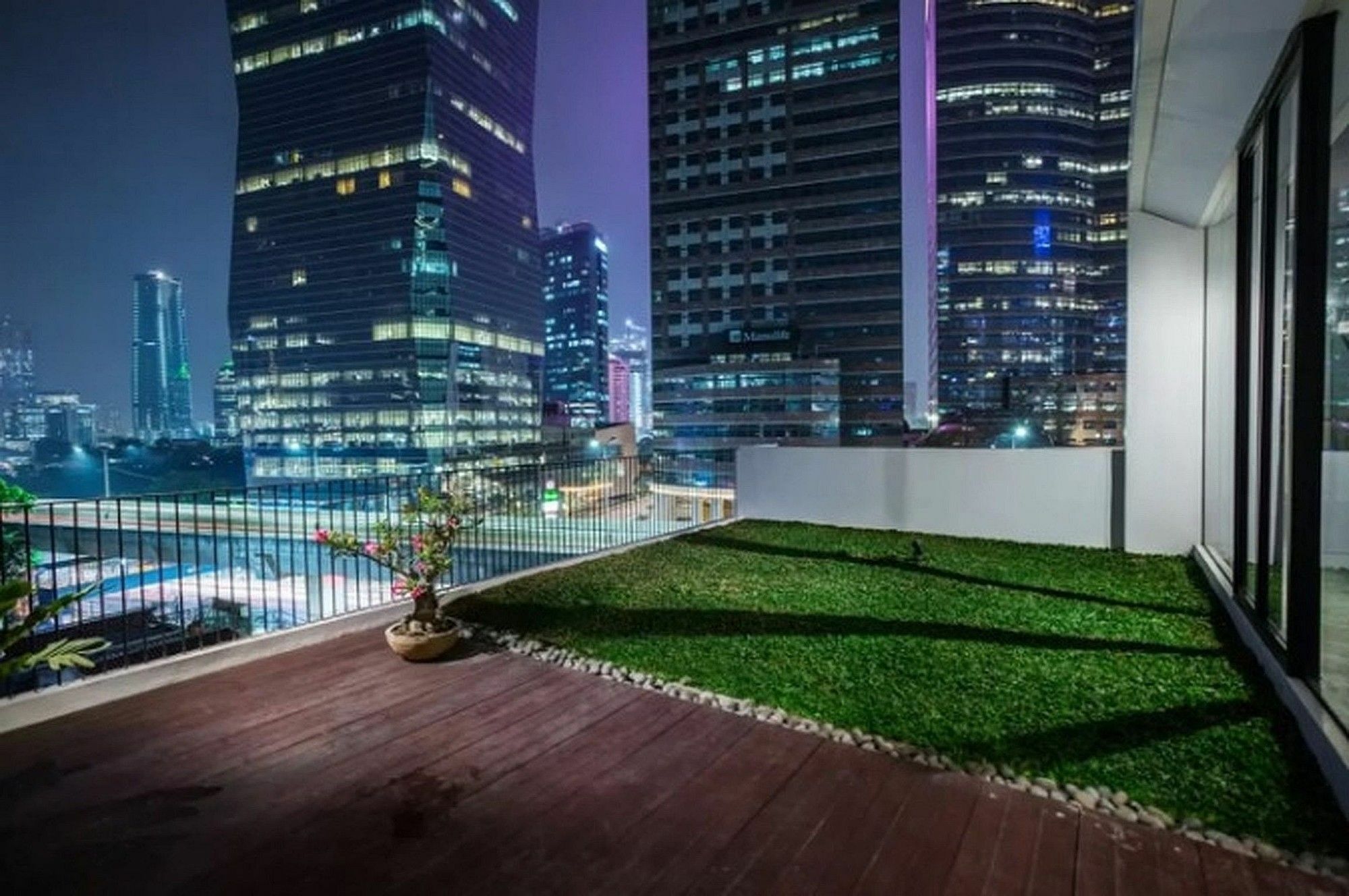 מלון ג'קרטה Zen Premium Sampoerna Strategic Square מראה חיצוני תמונה