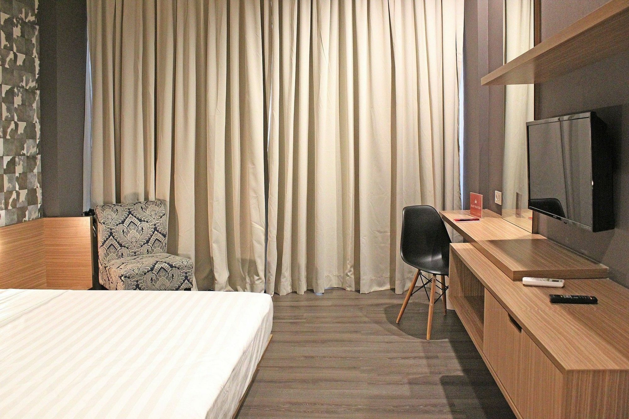 מלון ג'קרטה Zen Premium Sampoerna Strategic Square מראה חיצוני תמונה