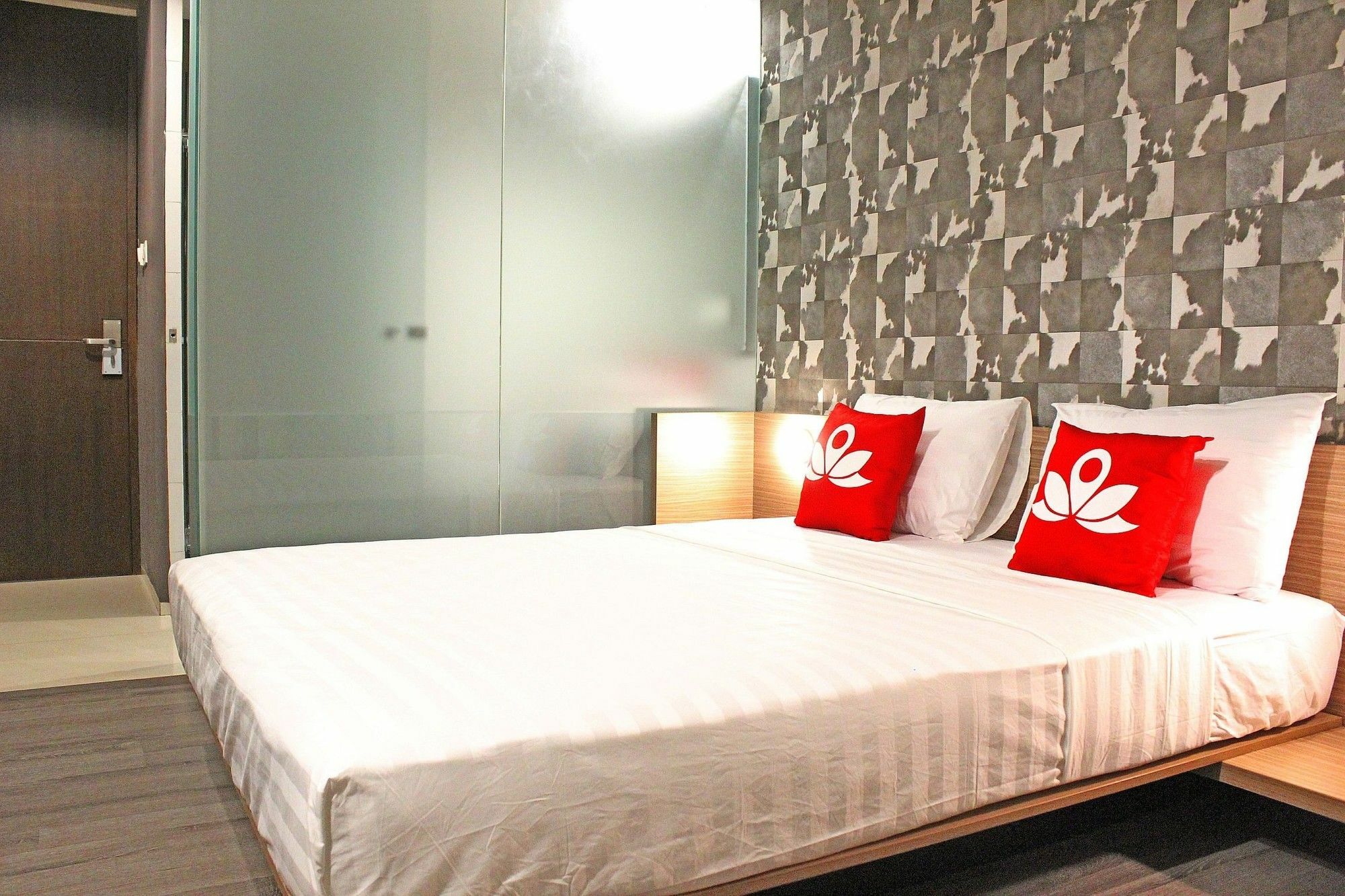 מלון ג'קרטה Zen Premium Sampoerna Strategic Square מראה חיצוני תמונה